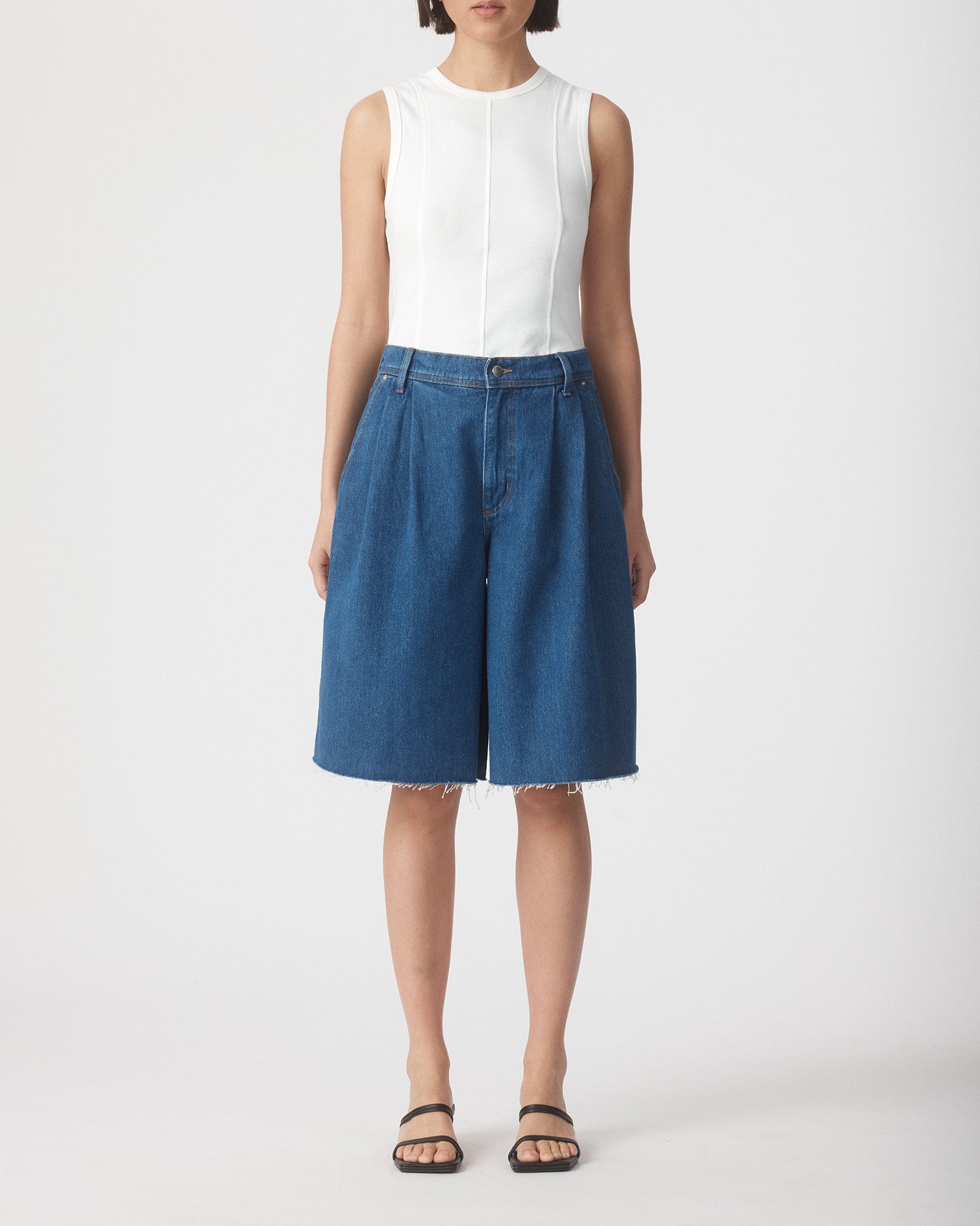 Pleat Short Amalfi