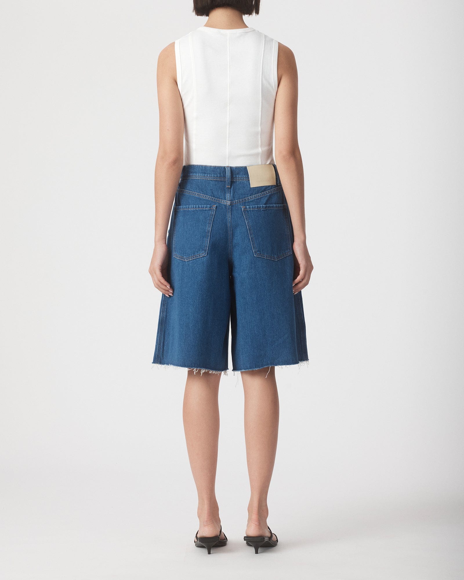 Pleat Short Amalfi
