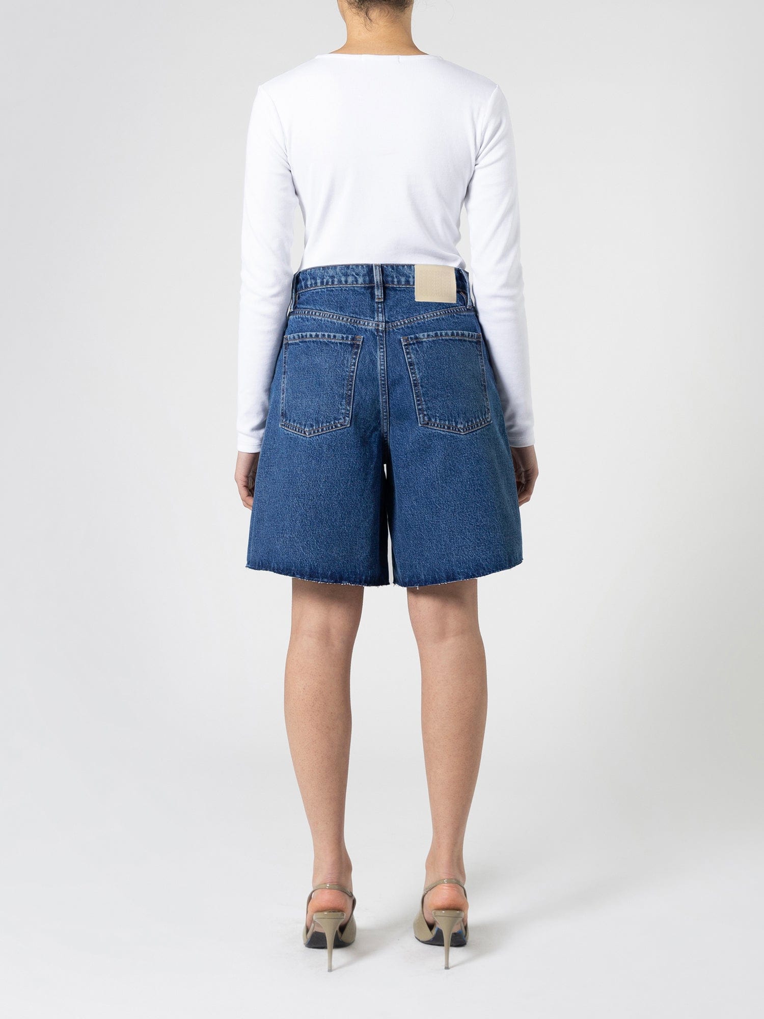 Rowan Short Paris